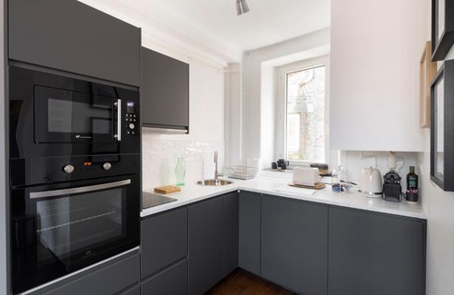 Dinan - Saint-Malo Apartment | Le Carré Sainte-Anne - Appt en plein centre historique