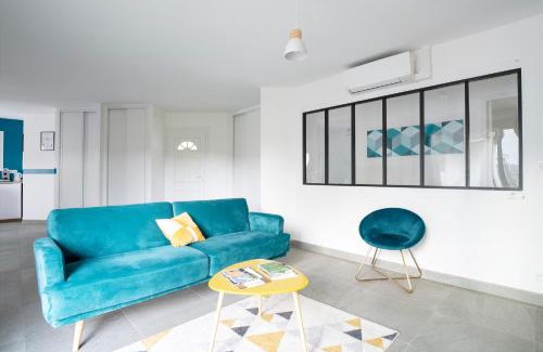 Saint-Seurin-De-Cursac Apartment | LE CARRELET DE L'ESTUAIRE , Jolie MAISON ENTIÈRE à 9 min DE LA CITADELLE