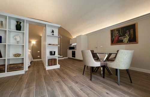 Rione XI Sant'Angelo Apartment | Le case dell'orologio - Pantheon app B