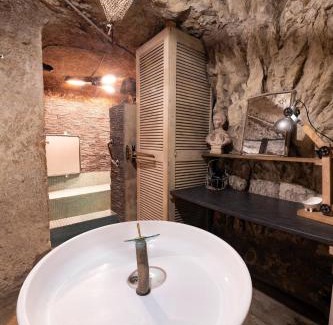 Montrichard Val de Cher House | Le Cavernacle