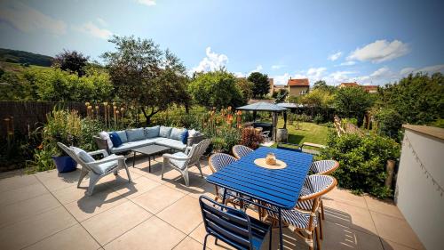 Epernay House | LE CEMAROSE Cottage & Spa Terrace Garden & lovely View