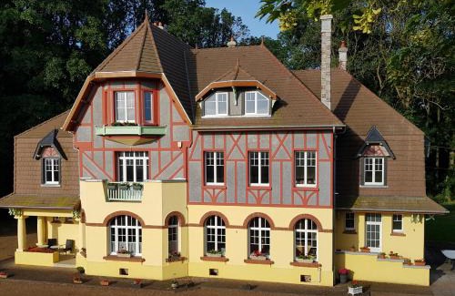 Mesnil-Martinsart Bed & Breakfast | Le château de Mesnil 1916