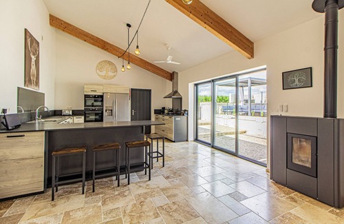 Thenac Villa | Le Chai Villa - newly renovated 6 en-suite bedrooms and heated, private pool