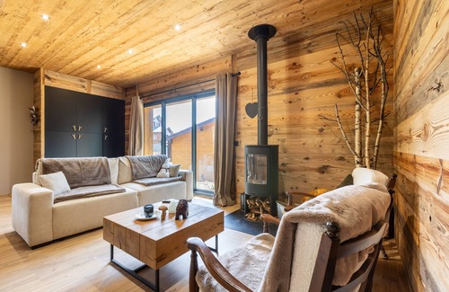 Eyne 2600 Ski Chalet | Le Chalet Écureuil et Marmotte