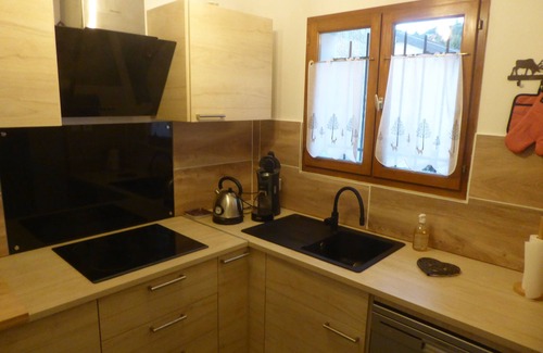 Superbolquere Ski Chalet | Le chalet cerdan classified 3* - 5 people, 2 bedrooms, garage, garden, WIFI