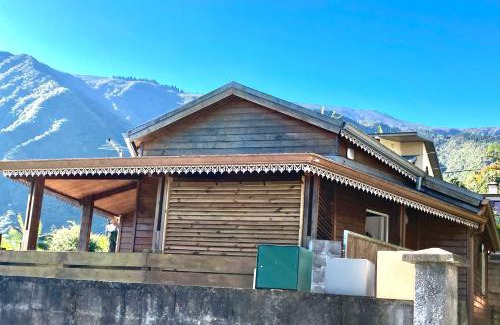 Saint-Louis Ski Chalet | Le Chalet de cyprès