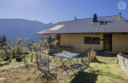 Queige House | LE CHALET DE LA VOURZE