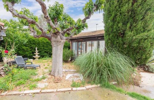 Saint-Pierre-la-Mer House | Le Chalet des Eucalyptus - à 200 m de la plage