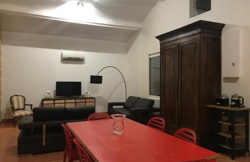 Sainte-Colombe Villa | Le Chalet