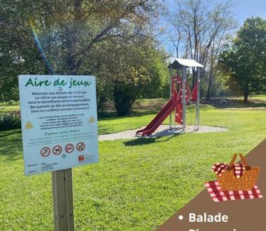 Nargis Ski Chalet | Le Chalet - Netflix and chill