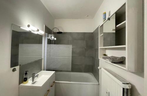 Anatole France Danton House | Le Chaleureux Collard