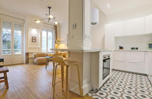 Poincare - Foch - Anatole France - Croix de Bourgogne Apartment | Le Chaleureux de Médreville - 6pers - 3chambres - 4lits - Terrasse