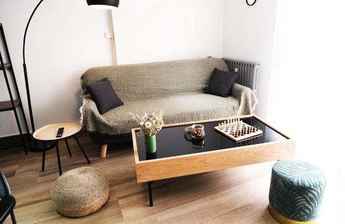 Laval Apartment | Le Chambord