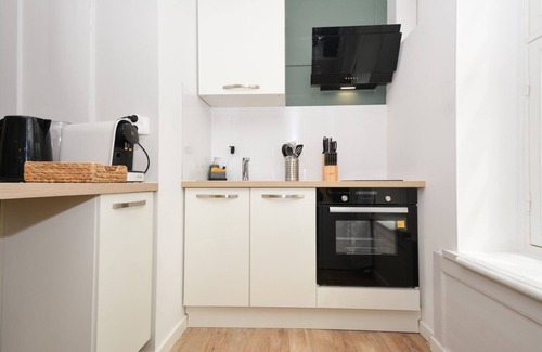 Old Town Apartment | Le Champenois*Central*Station*WiFi*3*Mon Groom