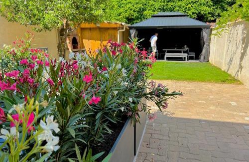 Gentilly Apartment | Le Champs-Elysees - Cité universitaire Paris 14