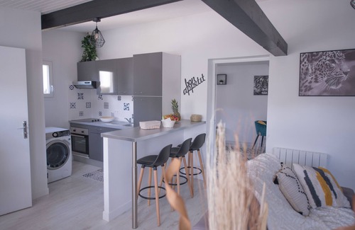 Pontault-Combault House | Le Charmant Pontault Parking Jardin