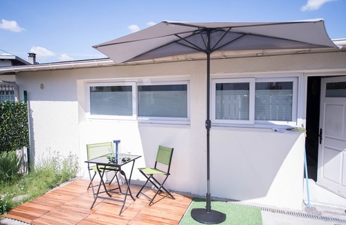 Pontault-Combault House | Le Charmant Pontault Parking Jardin