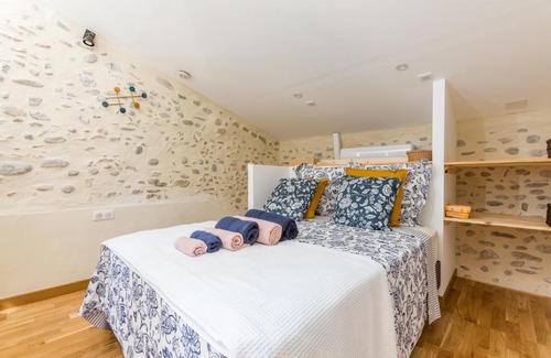 Oraison House | Le charme d'un pigeonnier provençal avec piscine