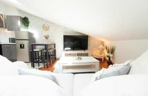 Riez Apartment | Le charme sous les toits classé 3 étoiles