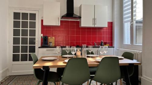 Autun Apartment | Le chat perché