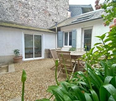 Saint-Valery-en-Caux House | Le Cinquante-Trois