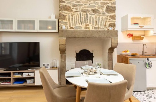 Saint-Servan Apartment | Le Clemenceau by Interhome