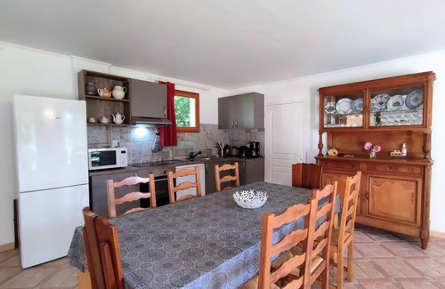 Eu House | Le Clos aux Cerises - EU