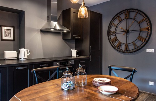 Brides-les-Bains Apartment | "Le Clos Caroline III" near the gondola for the "3 Vallées" ski area