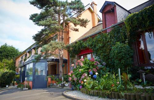 Cesson-Sevigne Hotel | Le Clos Champel Hôtel Restaurant Logis