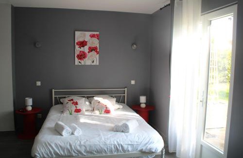 Les Peintures Bed & Breakfast | LE CLOS DE L'O