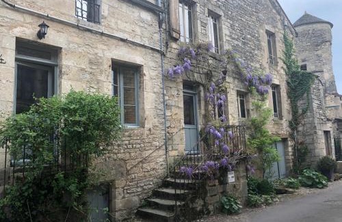Flavigny-sur-Ozerain House | Le Clos de Melanie