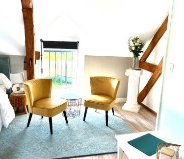 Meusnes House | Le Clos des Roses