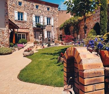 Saint-Gervazy Bed & Breakfast | Le clos fleuri