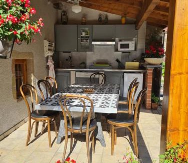 Saint-Gervazy Bed & Breakfast | Le clos fleuri