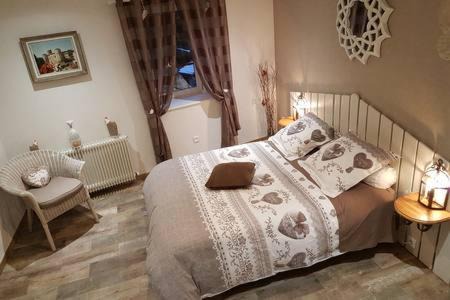 Saint-Gervazy Bed & Breakfast | Le clos fleuri