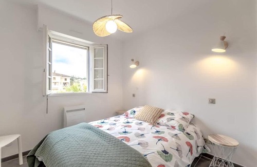 Saint-Tropez House | Le Clos l Pool & Balcony l Shellter Rentals