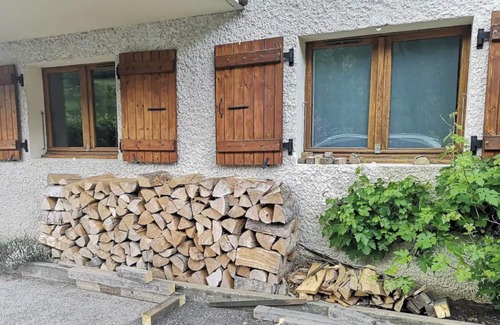 Les Villards-sur-Thones House | Le Cocon au Bord de la Rivière