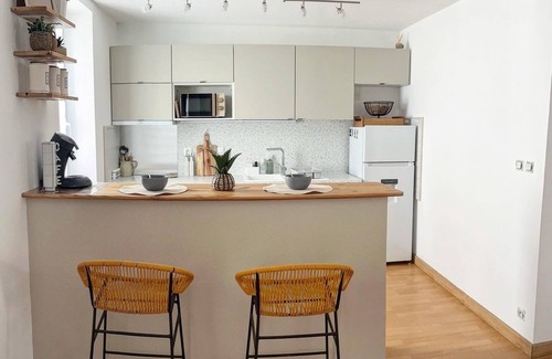 Dompierre-sur-Besbre Apartment | Le Cocon de Kenna - in the heart of the village