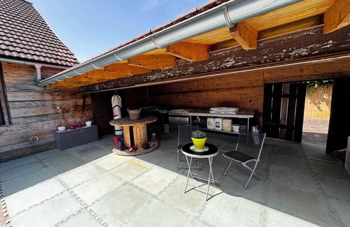 Bassigney House | Le Coin des Retrouvailles: 3* gîte for up to 16 people