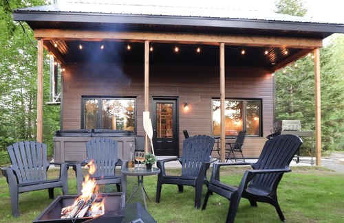 Shannon Ski Chalet | Le Colvert Chalet au Bord de L'eau Avec spa