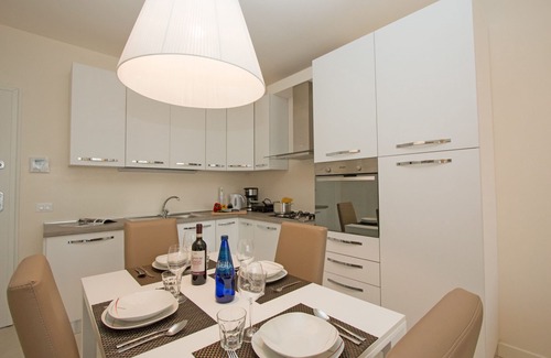 Lonato del Garda Apartment | Le Corti Caterina A9 Apartment by Wonderful Italy