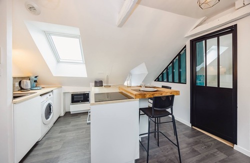 Bruz Apartment | Le Cosy Comble - 10 min Campus Kerlann