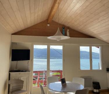 Veyrier-du-Lac Ski Chalet | Le cottage de Veyrier, très jolie vue Lac - LLA Selections by Location Lac Annecy