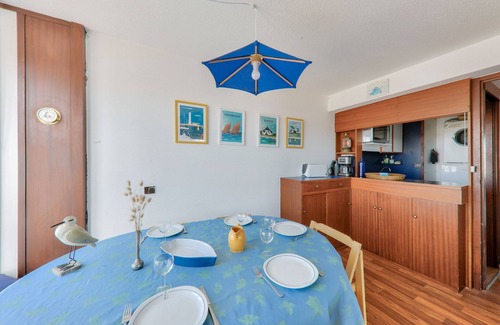 Arzon Apartment | Le Crouesty, flat for 5 on the harbour with view