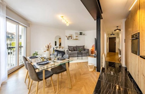 Quai de la Fosse Apartment | Le Dobrée - Centre - Charm & Comfort - 4p - 55m2