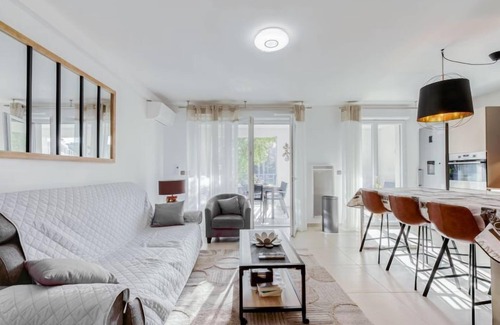 Cavalaire-sur-Mer Apartment | Le Domaine by Interhome