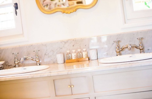 Ablon House | Le Domaine d'Ablon