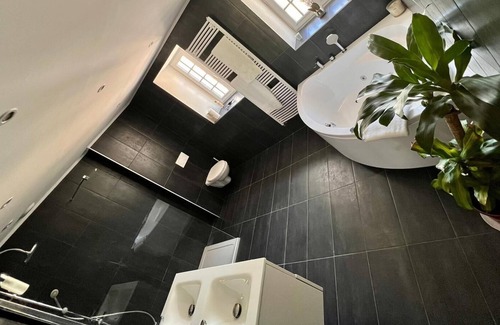 Chatillon-la-Borde House | Le Domaine de Jade