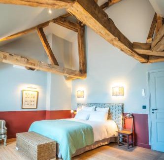 Richebourg House | Le Domaine de Richebourg - Pierres d'Histoire