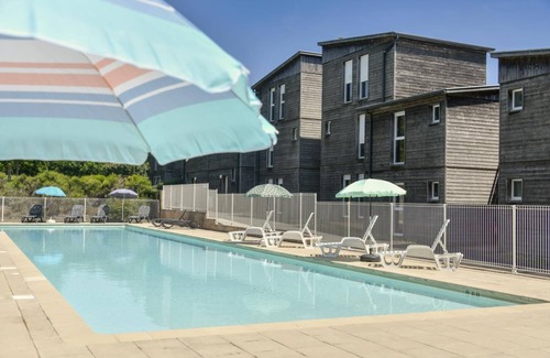 Montreal Apartment | Le Domaine de Saint Orens 2p4